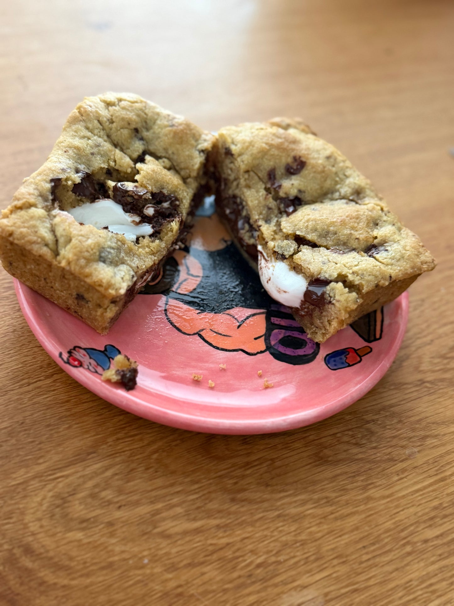 Smores Qookie Bar !