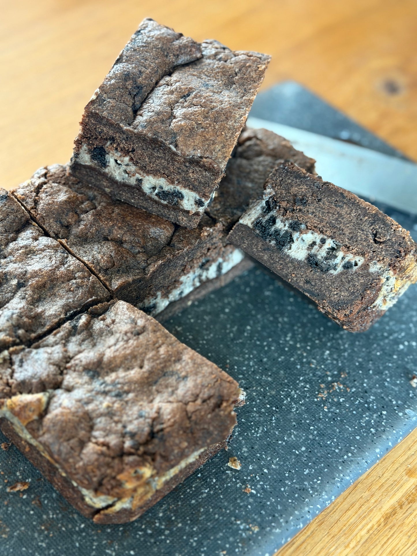 Oreo Style Qookie Bar !